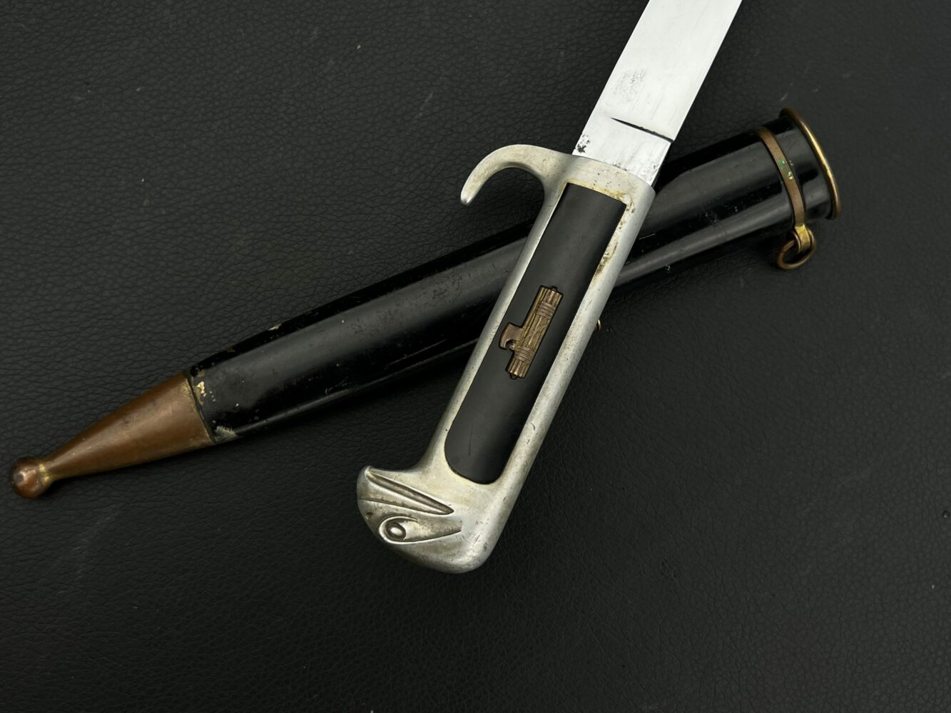 Кортик офицерский MVSN, Италия. От Алексея С.