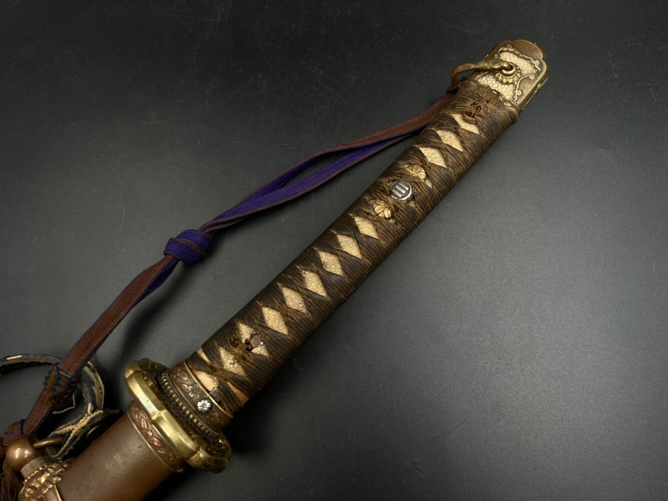 Офицерский меч Син-Гунто с фамильным моном. В комплекте. От Алексея С.