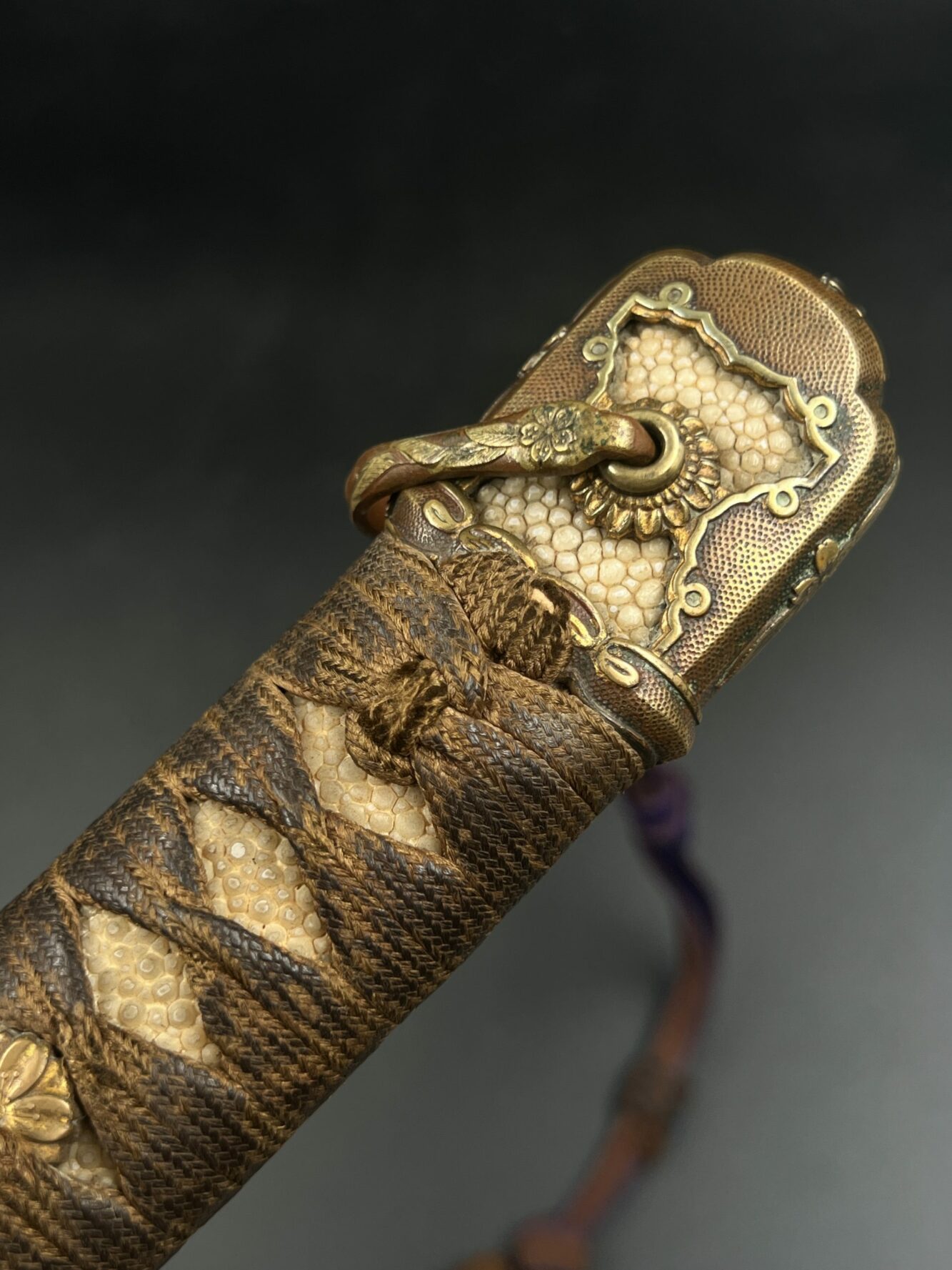 Офицерский меч Син-Гунто с фамильным моном. В комплекте. От Алексея С.