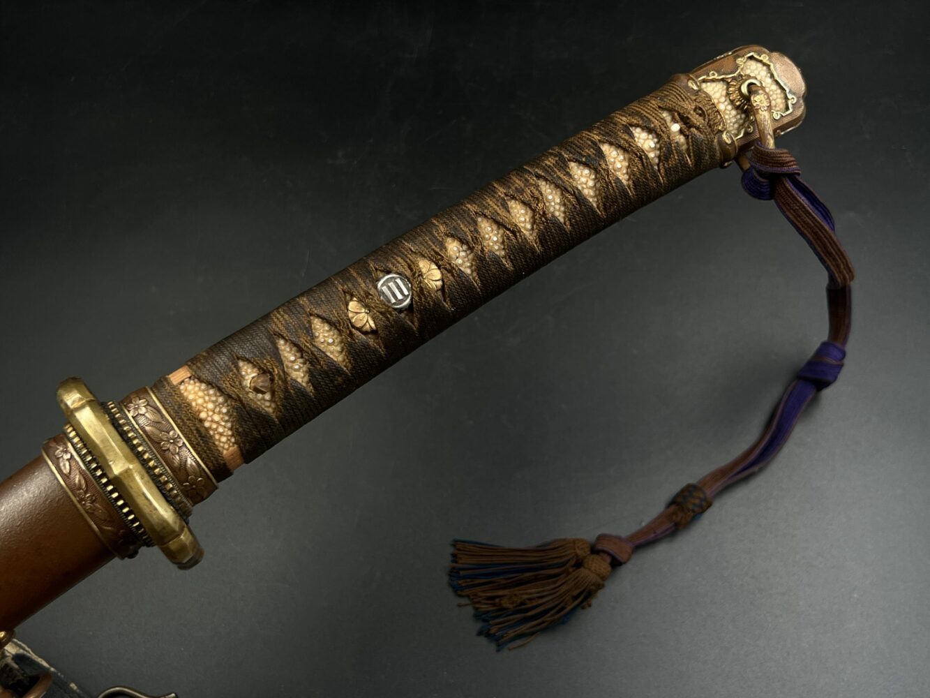 Офицерский меч Син-Гунто с фамильным моном. В комплекте. От Алексея С.