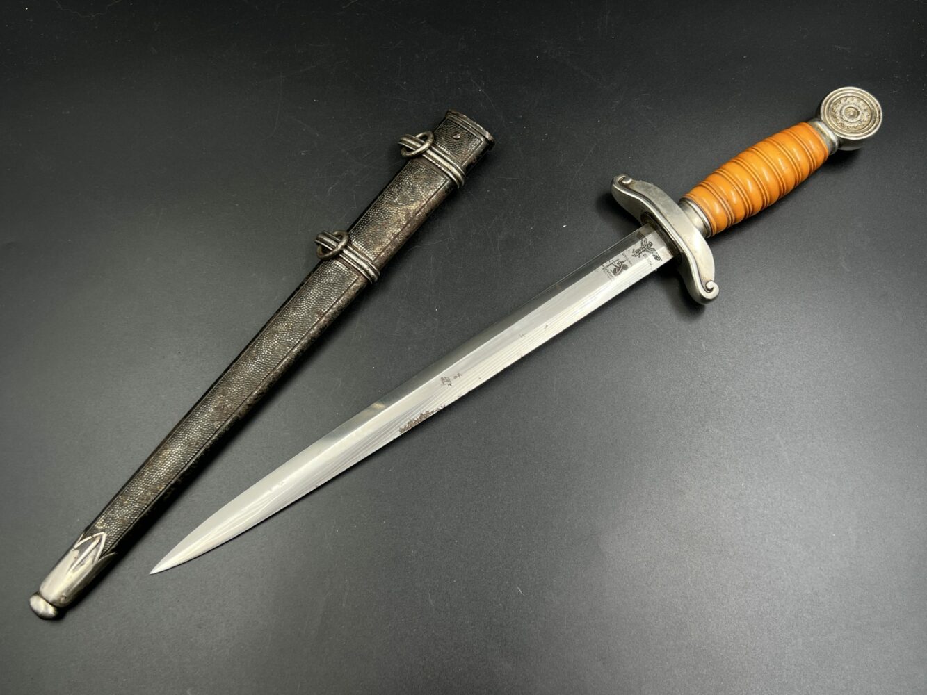 Кортик лидера Специального технического корпуса (TENO), обр. 1938 г. [Carl Eickhorn]. От Алексея С.