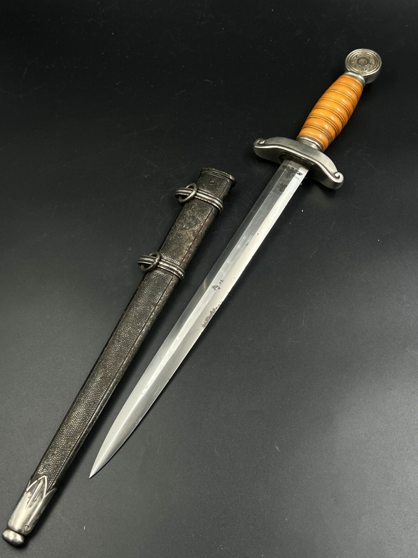 Кортик лидера Специального технического корпуса (TENO), обр. 1938 г. [Carl Eickhorn]. От Алексея С.