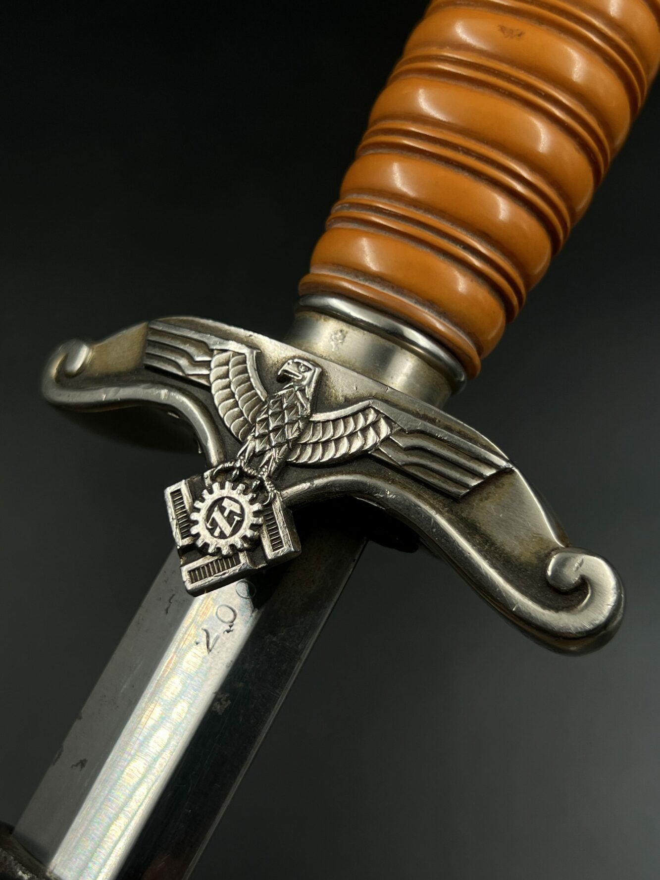 Кортик лидера Специального технического корпуса (TENO), обр. 1938 г. [Carl Eickhorn]. От Алексея С.