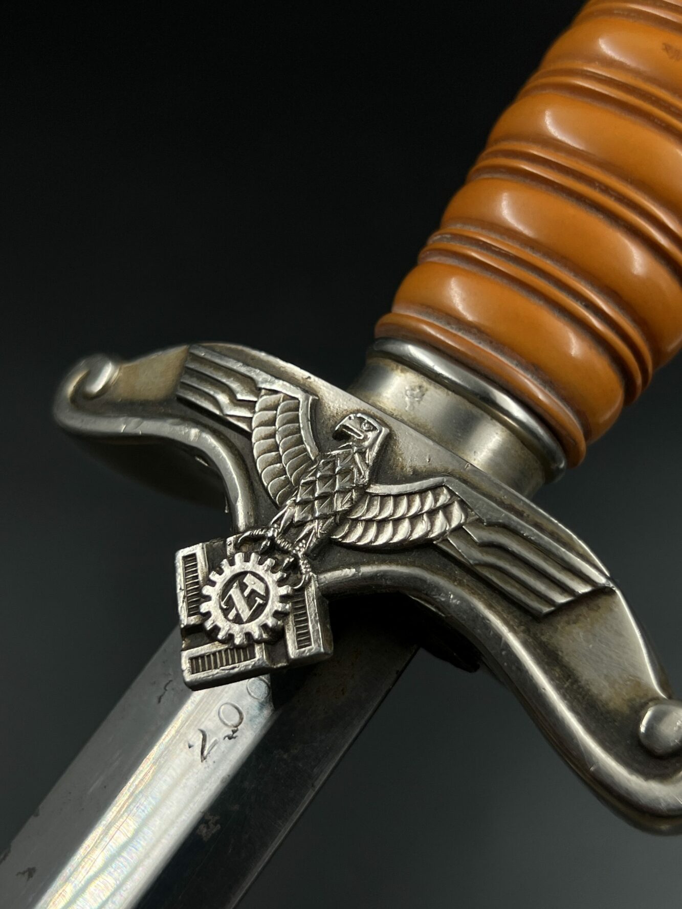 Кортик лидера Специального технического корпуса (TENO), обр. 1938 г. [Carl Eickhorn]. От Алексея С.