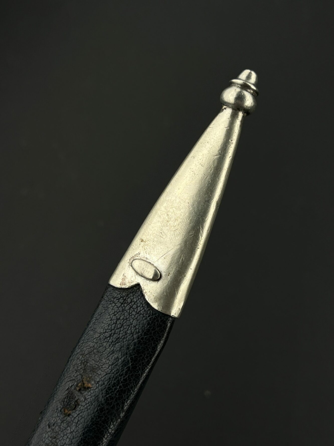 Кортик Люфтваффе обр. 1935 г. (Ранний тип). [Carl Eickhorn]. Клеймо -Carl Eickhorn. (ножны без металлического каркаса , крепёж фитингов на клипсах). От Алексея С.
